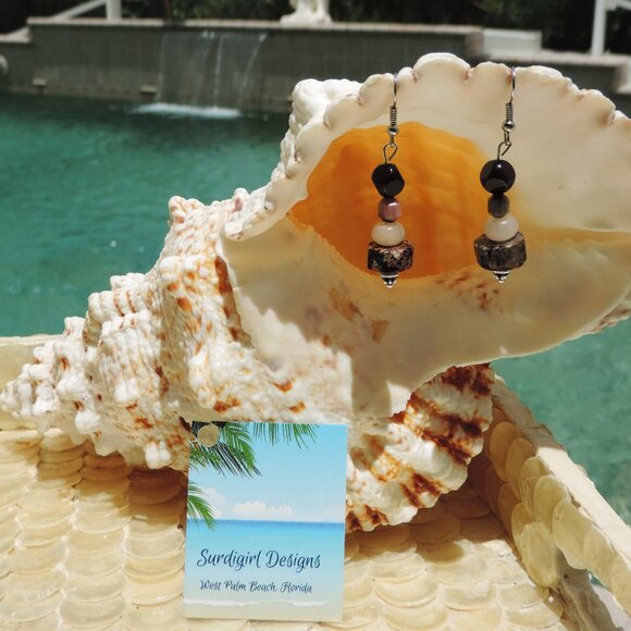 Handmade Jewelry Set ~ Metal Shell Pendant, Twisted Red Jasper, Peach Aventurine